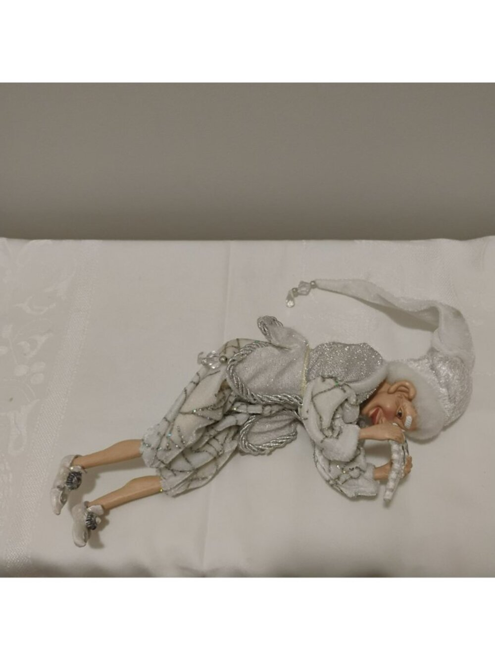 Vintage Posable Elf Figurine Silver White Crystal Jester Shelf Sitter Flute Play - Picture 4 of 9